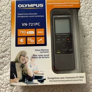 Olympus VN-721PC Voice Recorder - Black and Gray new